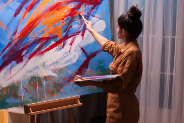 cuanto gana un marchante de arte